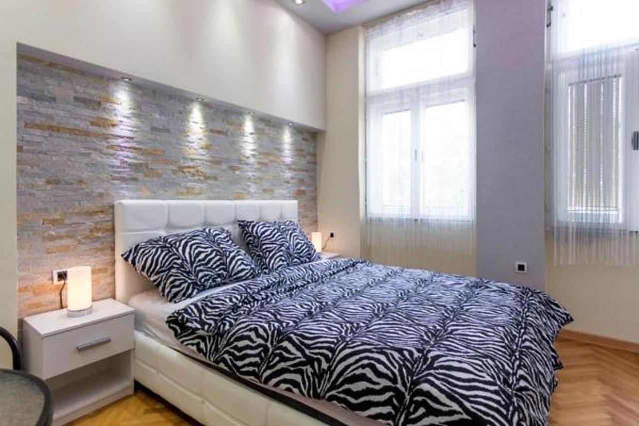 Apartment Royal Belgrado Exterior foto